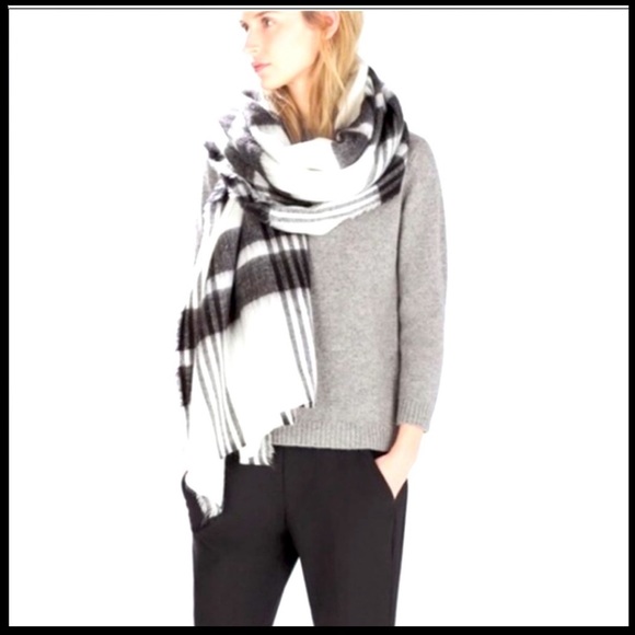 Zara Oversized Chic Blanket Scarf - Picture 8 of 8